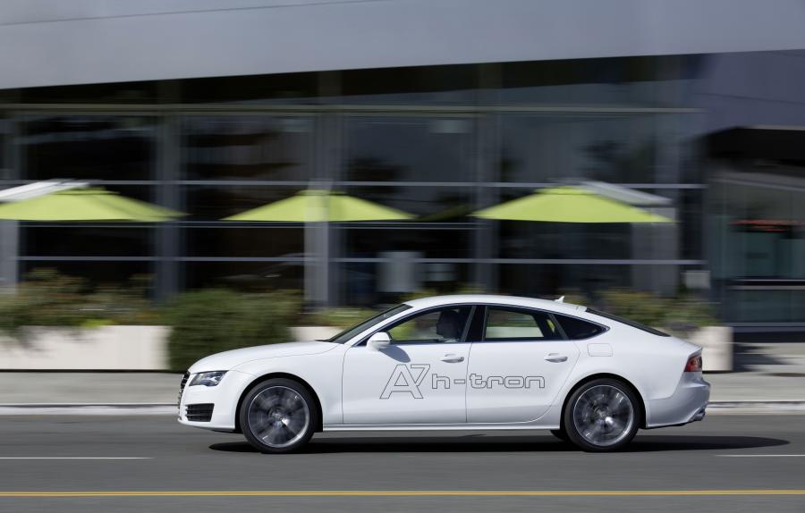  Audi A7 Sportback h-tron Quattro Concept 2014 года  (фото 26 из 34)